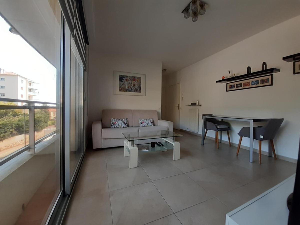 Joli Appartement Entre Menton Et Monaco Roquebrune-Cap-Martin Exteriör bild