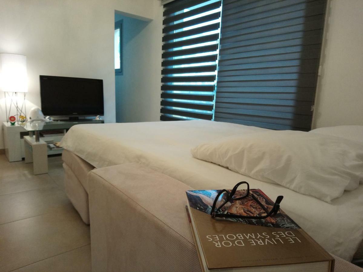 Joli Appartement Entre Menton Et Monaco Roquebrune-Cap-Martin Exteriör bild